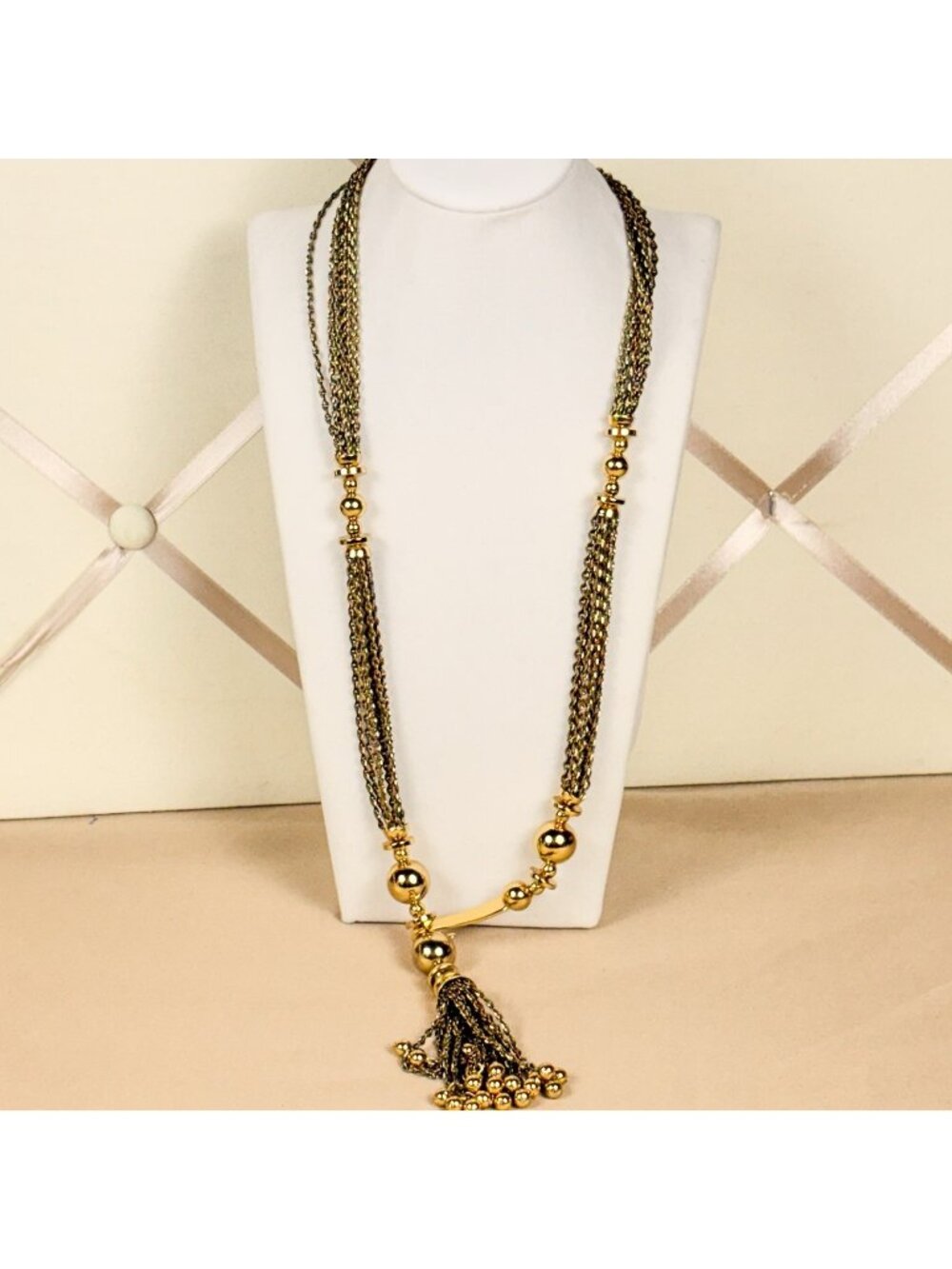 Stella & Dot Gold Tone Tassel Necklace Art Deco Lariat Statement B106